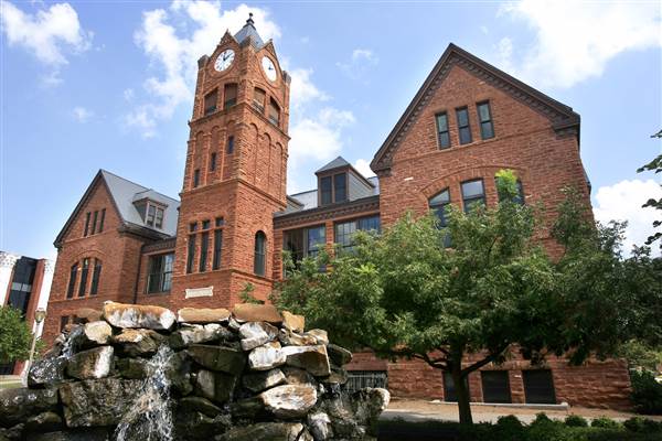 Old North and Y Chapel at UCO (3/19/2015)