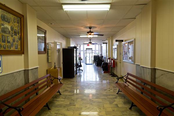Logan County Courthouse (4/16/2015 - Credits: Layne Inselman)