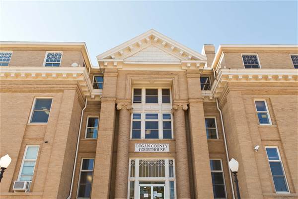 Logan County Courthouse (4/16/2015 - Credits: Layne Inselman)