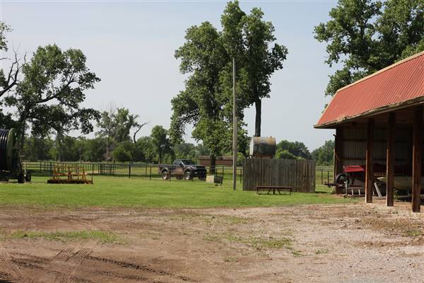 NFL Farms - Workers Houses - Down the main road of horse grazing pens is the workers housing and storage (7/2/2015 - Credits: Yousef Kazemi)