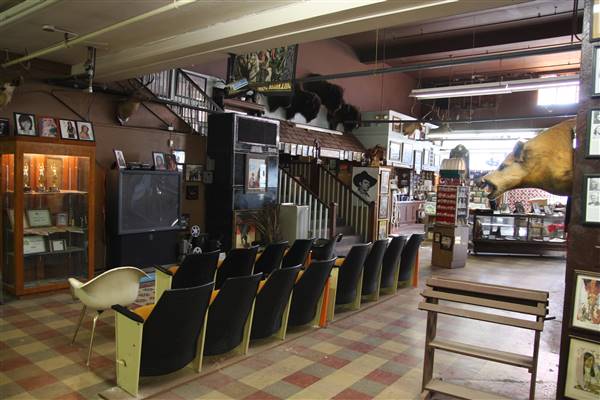 Simpson's Old Time Museum and Skeleton Creek Productions (11/28/2016 - Credits: Yousef Kazemi)