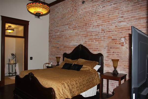 Pollard Inn Bed & Breakfast (7/10/2017 - Credits: Meredith Funkhouser (intern))