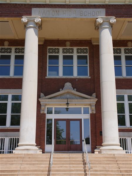 Lawton City Hall (Old High School) (4/24/2018 - Credits: Yousef Kazemi)
