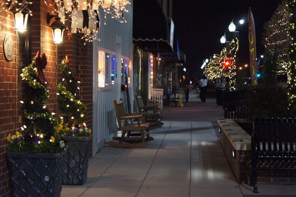 Downtown Broken Arrow (7/12/2018 - Credits: Rose District (Flickr))