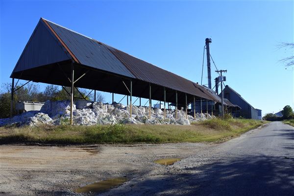 Former Peanut Packing Facility (1/20/2019 - Credits: Tyler Slawson)