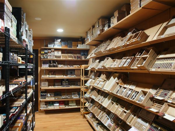 Omerta Cigar Lounge (10/9/2019 - Credits: Breanna Shellhorse (Intern))