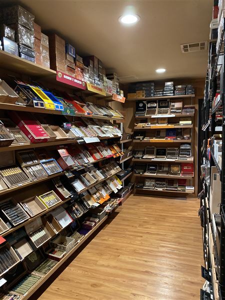 Omerta Cigar Lounge (10/9/2019 - Credits: Breanna Shellhorse (Intern))
