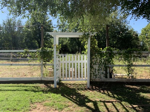 Blose Barn and Garden (9/28/2020 - Credits: Yousef Kazemi)
