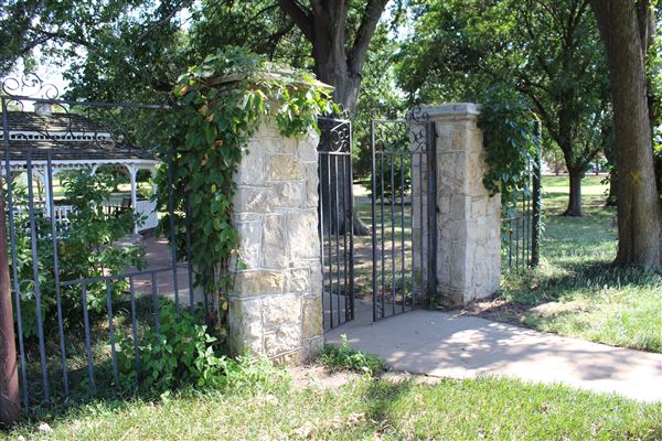 L.A. Cann Memorial Gardens & Estate (9/30/2021)