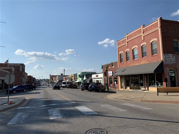 Downtown Claremore (9/18/2021 - Credits: Yousef Kazemi / OFMO)