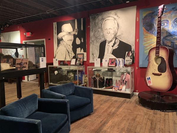 Oklahoma Music Hall of Fame (10/29/2021 - Credits: Yousef Kazemi / OFMO)