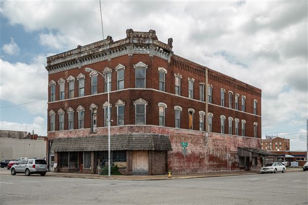 Crowder Hotel (4/25/2024 - Credits: submitted by: Misty  Deffenbaugh)