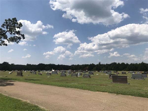 Oak Park Cemetery (8/5/2024 - Credits: Natalie Nell)