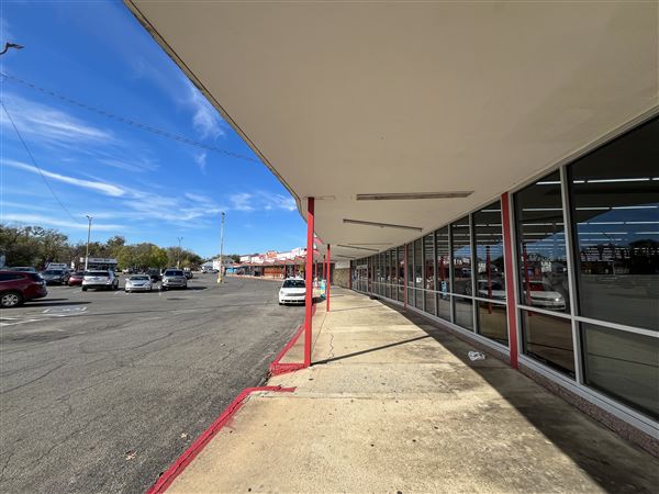 Lakeland Shopping Center (11/1/2024 - Credits: Bryce Marshall)