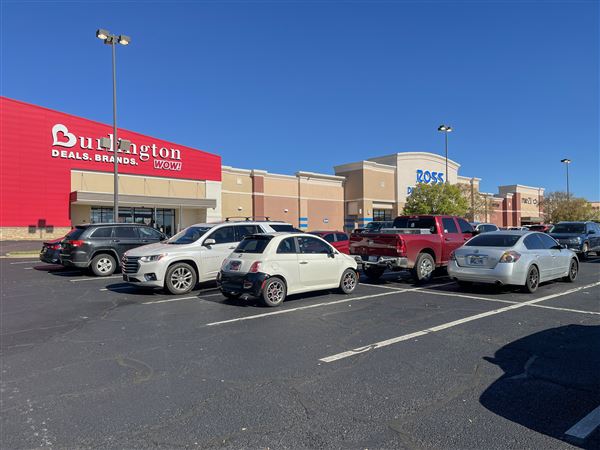 River City Plaza Shopping Center (11/6/2024 - Credits: Bryce Marshall)