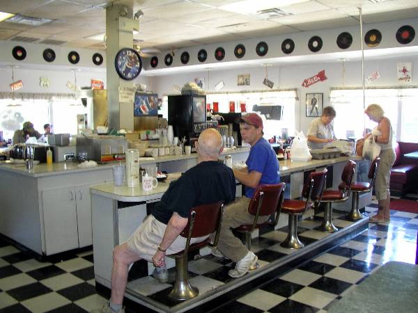 Corner Café (2/3/2009)