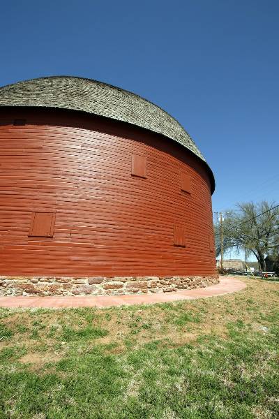 Round Barn (2/11/2009)