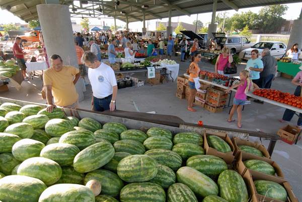 Edmond Festival Market Place (7/18/2014 - Credits: Oklahoma Tourism - TravelOK)
