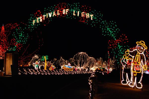 Chickasha Festival of Lights (7/18/2014 - Credits: Oklahoma Tourism - TravelOK)