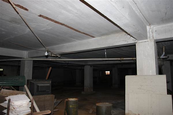 Empty Building (9/2/2014 - Credits: Erica Laub)