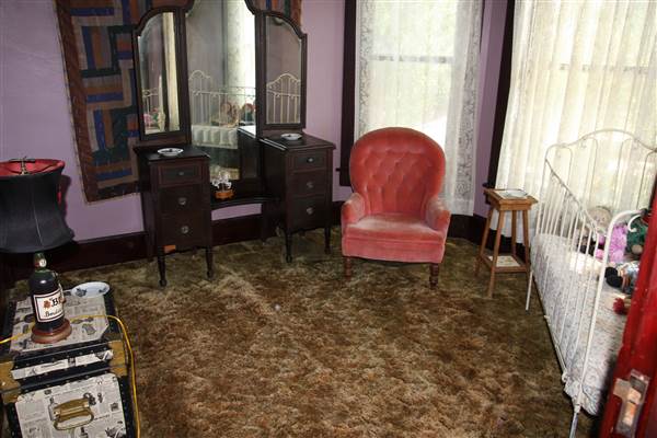 Stone Lion Inn Bed and Breakfast Guthrie (9/11/2014)