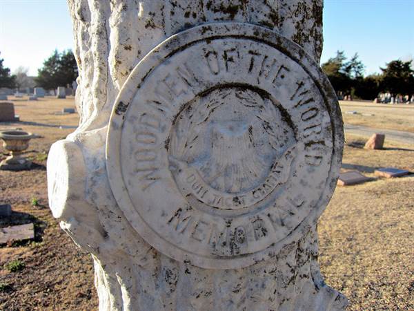 Fairlawn Cemetery - https://allezallie.wordpress.com/2012/02/27/oklahoma-citys-fairlawn-cemetery/ (3/11/2015)