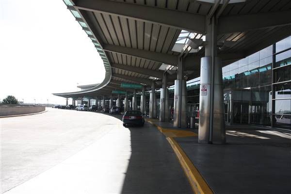 Will Rogers International Airport (7/15/2015 - Credits: Yousef Kazemi)