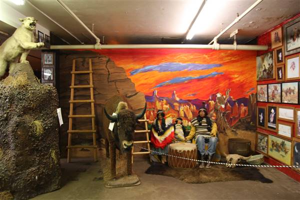 Simpson's Old Time Museum and Skeleton Creek Productions (11/28/2016 - Credits: Yousef Kazemi)