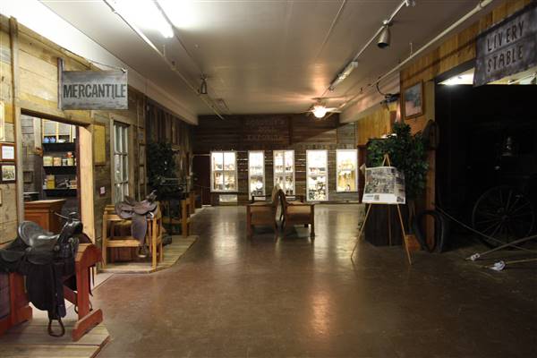 Simpson's Old Time Museum and Skeleton Creek Productions (11/28/2016 - Credits: Yousef Kazemi)