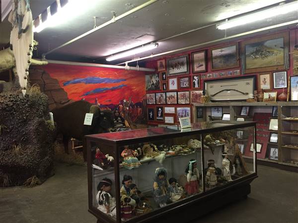 Simpson's Old Time Museum and Skeleton Creek Productions (11/28/2016 - Credits: Yousef Kazemi)