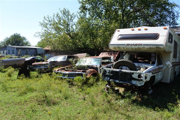 R & D Salvage (9/27/2019 - Credits: Tyler Slawson)
