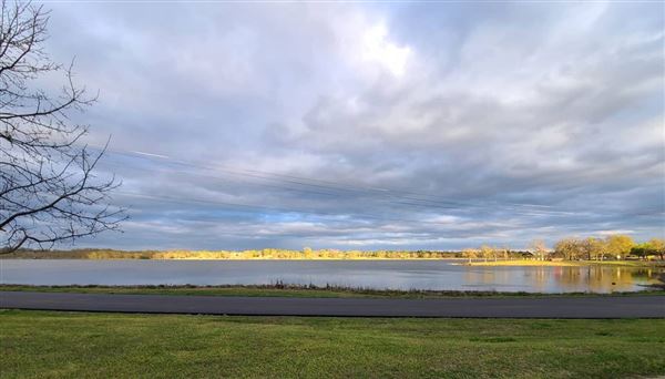 Claremore Lake Park (5/1/2023 - Credits: submitted by: Joe  Kays)