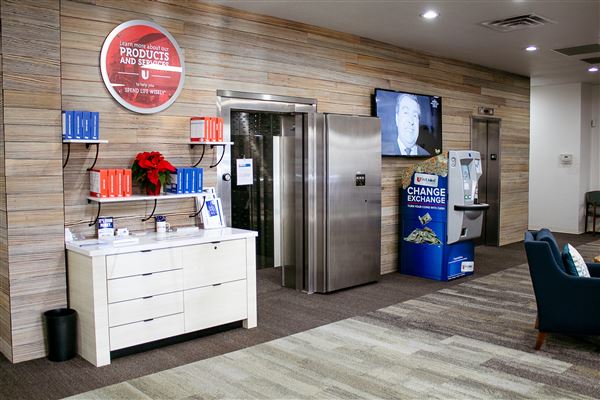 First United Bank/Main (10/1/2025 - Credits: Dathan Smith)
