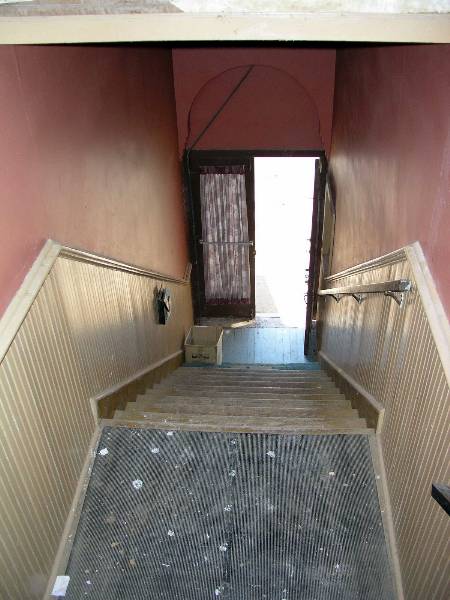 Upstairs Apartment 208 (2/2/2009)