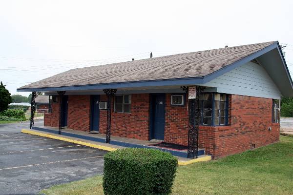Carlyle Motel (2/3/2009)