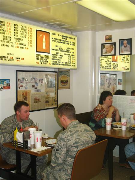 Hank's Hamburgers (3/12/2014 - Credits: Ron Stahl - TravelOK)