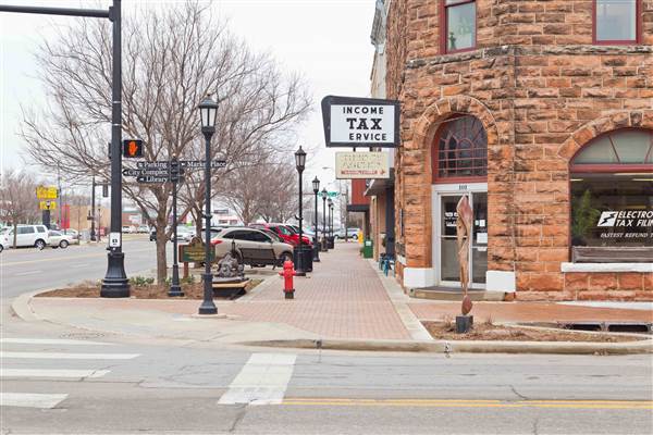 Downtown Edmond (2/26/2015 - Credits: Layne Inselman)