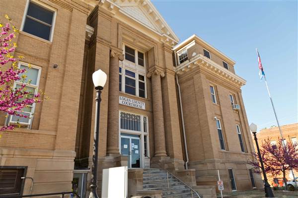 Logan County Courthouse (4/16/2015 - Credits: Layne Inselman)