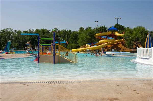 Pelican Bay Aquatic Center (6/23/2016 - Credits: Marketing and Public Relations, City of Edmond)
