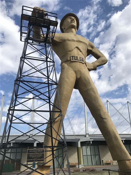 Golden Driller (2/27/2018 - Credits: Yousef Kazemi)