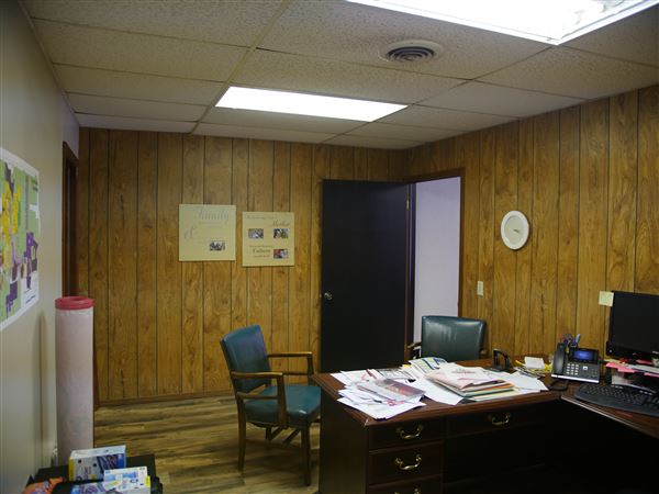 El Reno Main Street Offices (7/16/2019 - Credits: Dayton Drummonds)