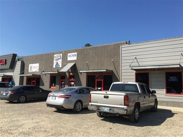 The Shoppes at Eagle Ridge - Large Shopping Center (9/4/2019 - Credits: Charity O'Donnell)