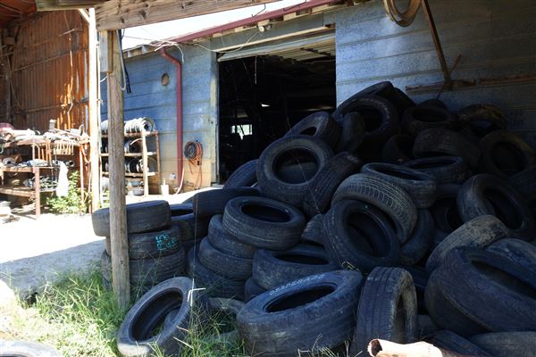 R & D Salvage (9/27/2019 - Credits: Tyler Slawson)