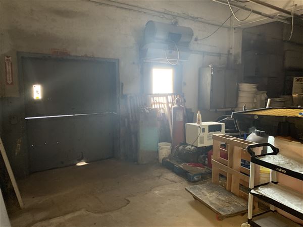 Former Borden Factory (8/17/2020 - Credits: Yousef Kazemi)