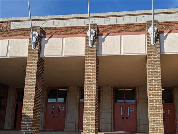 Shawnee Municipal Auditorium (1/28/2020 - Credits: Stacy Cramer Moore / Shawnee Tourism)
