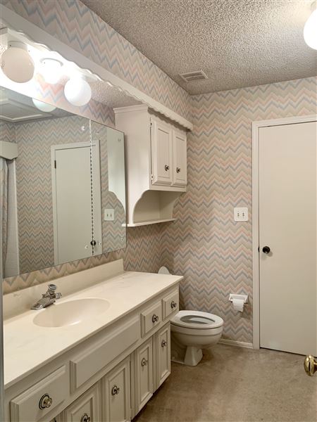 South Tulsa Classic 80's Home (6/17/2021 - Credits: N/A - self)