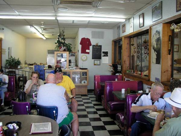Corner Café (2/3/2009)