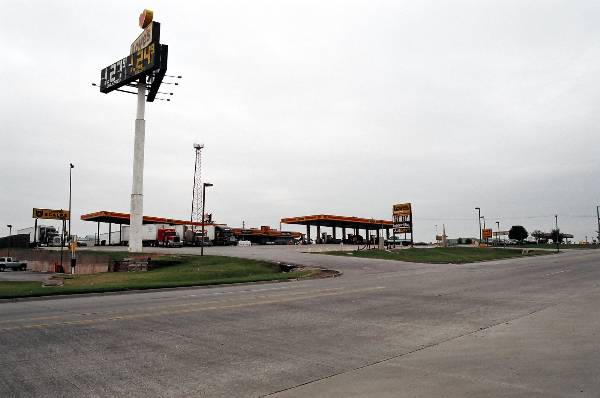 Loves Truck Stop- 122nd (2/7/2009)