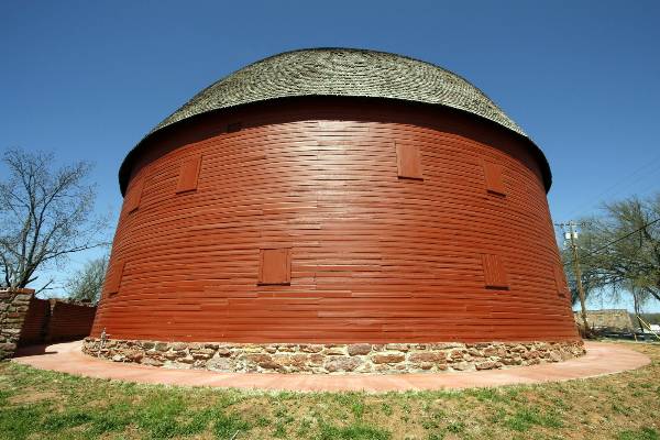 Round Barn (2/11/2009)