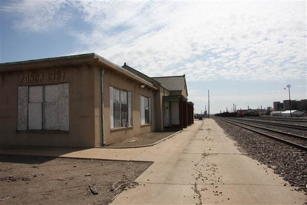 Ponca City Santa Fe Train Depot (4/24/2014 - Credits: Yousef Kazemi)